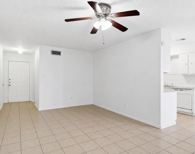 2412 Burleson Ct - Photo Thumbnail 4