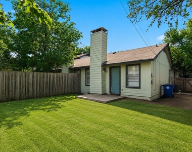2412 Burleson Ct - Photo Thumbnail 16