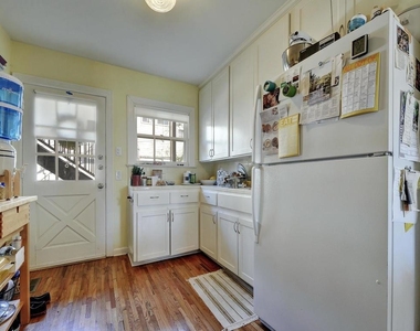 2102 Enfield Rd - Photo Thumbnail 9