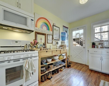 2102 Enfield Rd - Photo Thumbnail 8