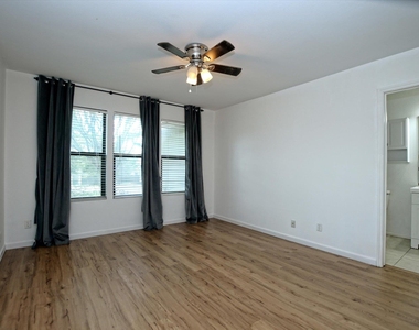 439 Sailmaster St - Photo Thumbnail 14