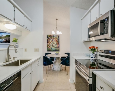 439 Sailmaster St - Photo Thumbnail 8