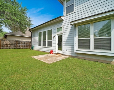 121 Park Ln - Photo Thumbnail 30