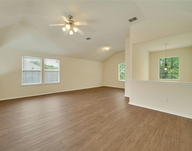 121 Park Ln - Photo Thumbnail 21