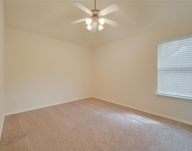 121 Park Ln - Photo Thumbnail 24