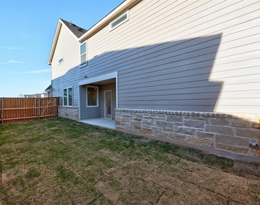 2301 Wallin Bradley Dr - Photo Thumbnail 28