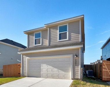 2301 Wallin Bradley Dr - Photo Thumbnail 31