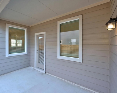 2301 Wallin Bradley Dr - Photo Thumbnail 26