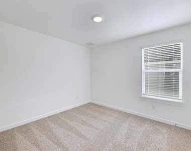 2301 Wallin Bradley Dr - Photo Thumbnail 19