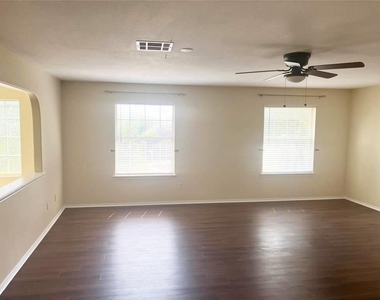 3208 Dawn Mesa Ct - Photo Thumbnail 21