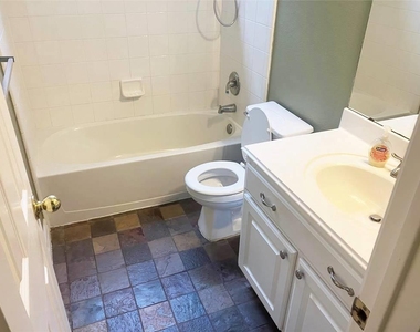 3208 Dawn Mesa Ct - Photo Thumbnail 17