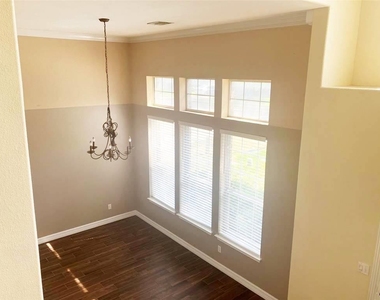 3208 Dawn Mesa Ct - Photo Thumbnail 19