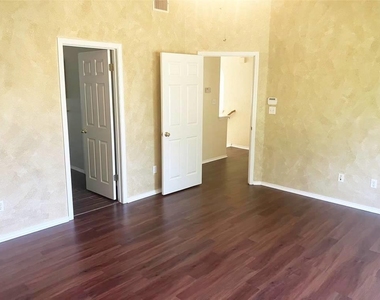 3208 Dawn Mesa Ct - Photo Thumbnail 33