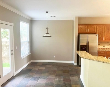 3208 Dawn Mesa Ct - Photo Thumbnail 8