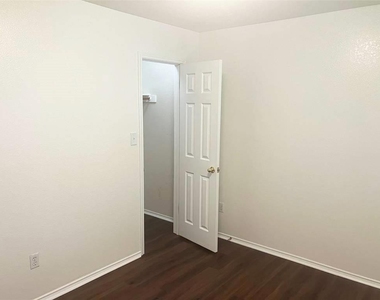 3208 Dawn Mesa Ct - Photo Thumbnail 27