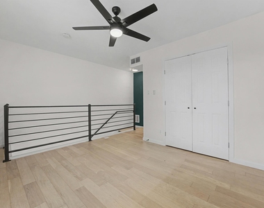 3806 Southridge Dr - Photo Thumbnail 11