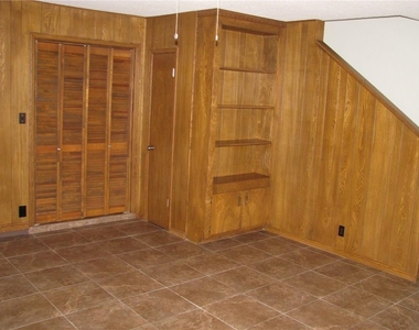 6509 Skycrest Dr - Photo Thumbnail 4