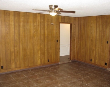 6509 Skycrest Dr - Photo Thumbnail 6