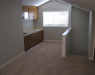 6509 Skycrest Dr - Photo Thumbnail 14