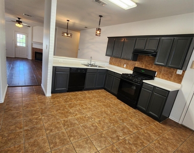 504 Texas Ave - Photo Thumbnail 12