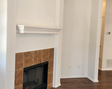 504 Texas Ave - Photo Thumbnail 4