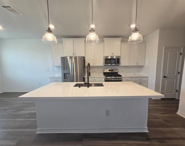 2913 Saint Regis Dr - Photo Thumbnail 6
