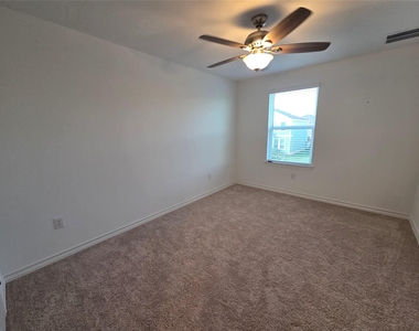2913 Saint Regis Dr - Photo Thumbnail 15