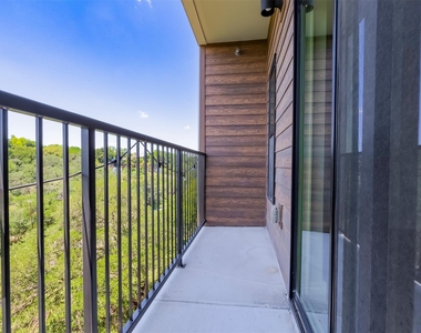 2500 Longview St - Photo Thumbnail 25
