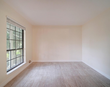 10509 Doering Ln - Photo Thumbnail 27