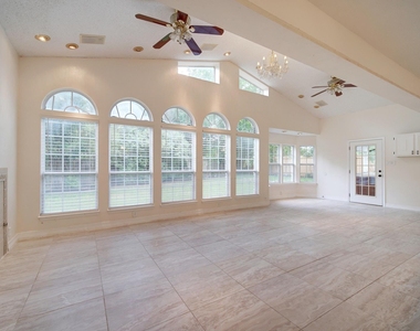 10509 Doering Ln - Photo Thumbnail 32
