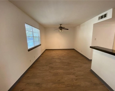 4306 Avenue A - Photo Thumbnail 1