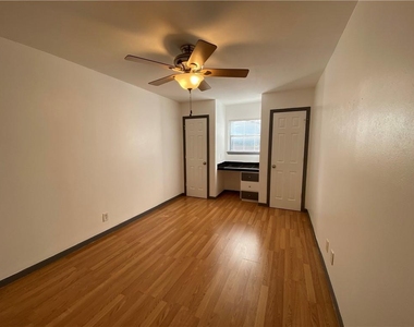 4306 Avenue A - Photo Thumbnail 11