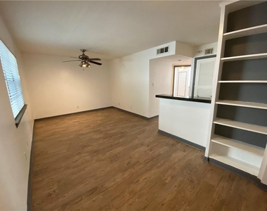 4306 Avenue A - Photo Thumbnail 5