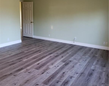 9700 Dalewood Dr - Photo Thumbnail 12