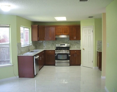 9700 Dalewood Dr - Photo Thumbnail 5