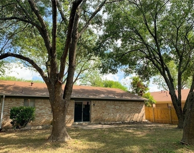 11640 Parkfield Dr - Photo Thumbnail 19