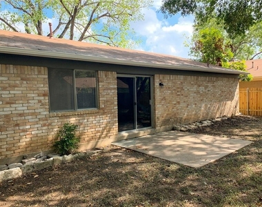 11640 Parkfield Dr - Photo Thumbnail 18