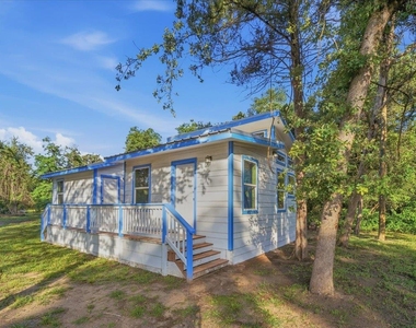877 Yaupon Dr - Photo Thumbnail 22
