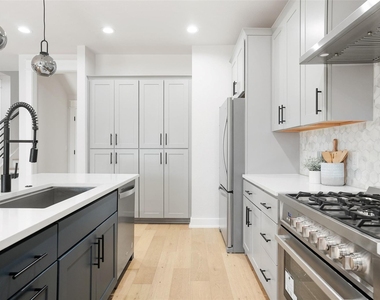 5109 Stone Gate Dr - Photo Thumbnail 5