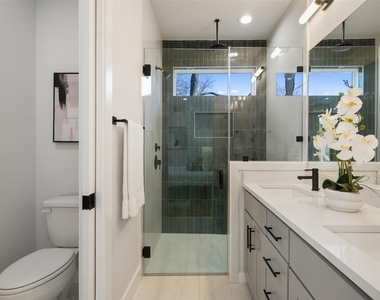 5109 Stone Gate Dr - Photo Thumbnail 16