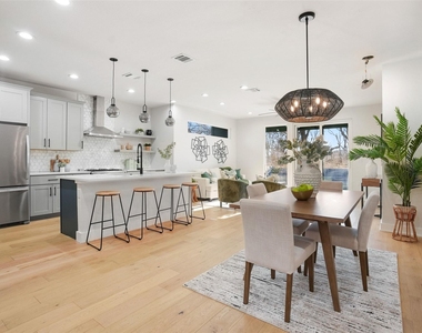 5109 Stone Gate Dr - Photo Thumbnail 3