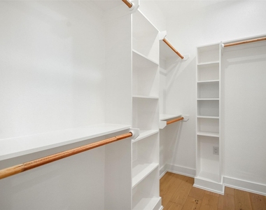 5109 Stone Gate Dr - Photo Thumbnail 18