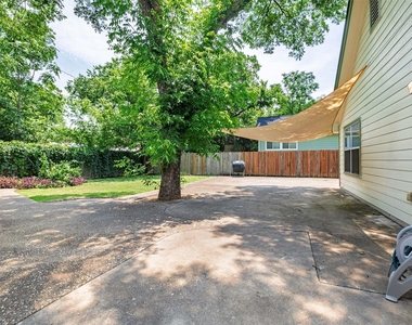 1502 Garden St - Photo Thumbnail 19