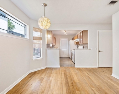 1502 Garden St - Photo Thumbnail 10