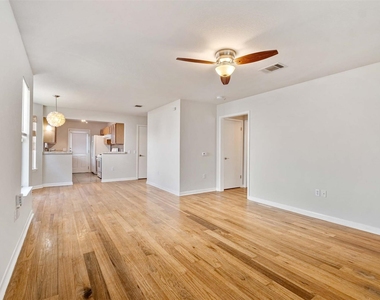 1502 Garden St - Photo Thumbnail 5