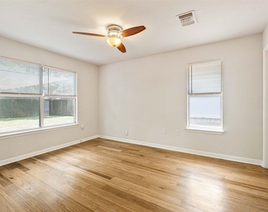 1502 Garden St - Photo Thumbnail 16