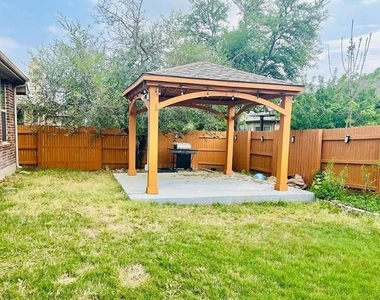 616 Garner Park Dr - Photo Thumbnail 9