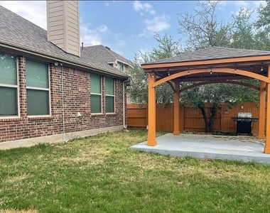 616 Garner Park Dr - Photo Thumbnail 10