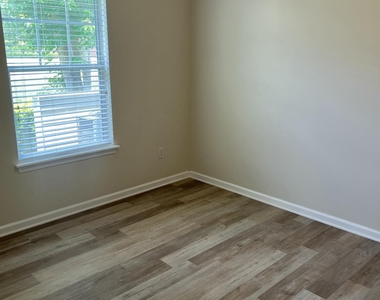1861 Copper Stone Drive - Photo Thumbnail 7