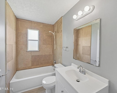 8032 Lourdes Drive S - Photo Thumbnail 14